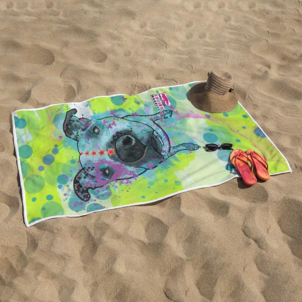 Badehandtuch Sancho– Popart-Hundemotiv, 75x165 cm, 100 % Polyester, weich & schnelltrocknend